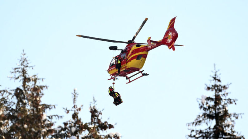 Alexis Pinturault a été opéré mardi au genou gauche après sa chute lors du super-G de Wengen mi-janvier et a affirmé que l'opération s'était "bien passée". (Photo : MARCO BERTORELLO/AFP via Getty Images)