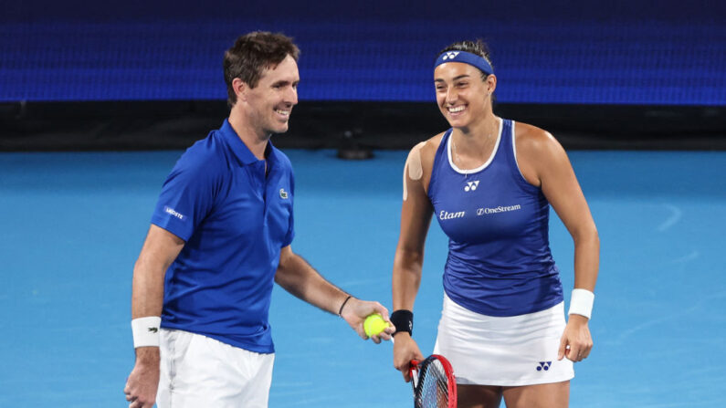 La France, emmenée par Caroline Garcia, a battu l'Allemagne d'Alexander Zverev lundi à Sydney à l'issue d'un double mixte haletant lors de l'United Cup. (Photo : DAVID GRAY/AFP via Getty Images)