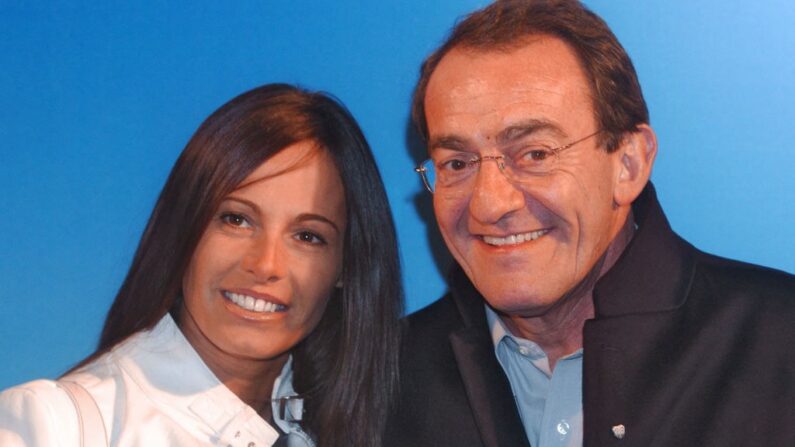 Jean-Pierre Pernaut et son épouse, l'ex-Miss France Nathalie Marquay, le 23 janvier 2006 à Paris, avant d'assister à l'avant-première du film "Les Bronzés 3 - Amis pour la vie". (Crédit photo JEAN AYISSI/AFP via Getty Images)