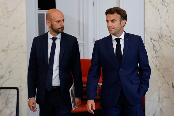 Stanislas Guerini et Emmanuel Macron au palais présidentiel de l'Élysée, le 21 juin 2022. (Photo LUDOVIC MARIN/POOL/AFP via Getty Images)