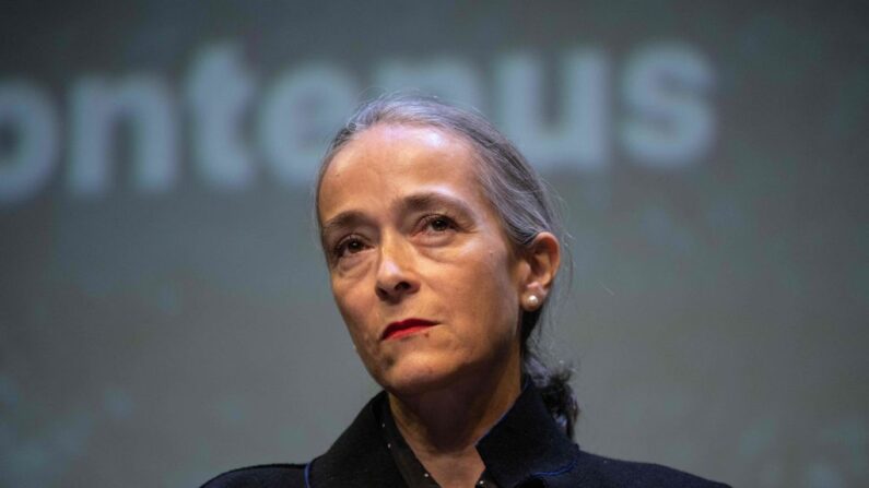 La PDG du groupe France Télévisions Delphine Ernotte assiste à une conférence dans le cadre de la 24e édition du Fethival de la fiction à La Rochelle, le 16 septembre 2022. (XAVIER LEOTY / AFP)