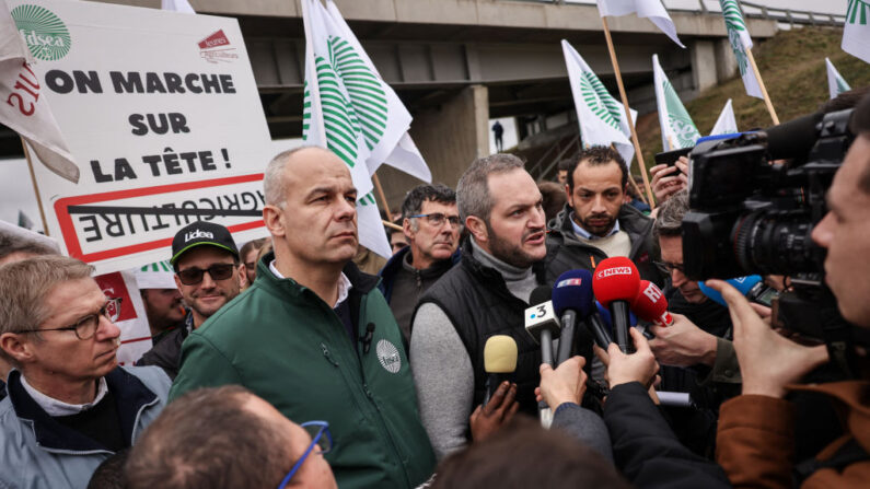 Arnaud Gaillot (à dr.), Président des Jeunes Agriculteurs et Arnaud Rousseau (à g.) président de la FNSEA. (Photo ARNAUD FINISTRE/AFP via Getty Images)