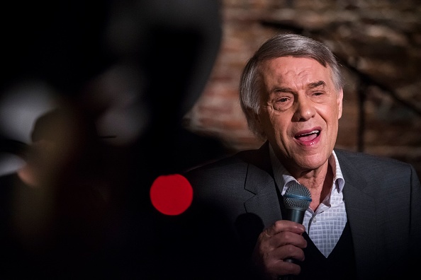 Le chanteur belge Salvatore Adamo avait déjà annulé une série de concerts prévus en octobre 2023 pour d'autres soucis de santé. (LAURIE DIEFFEMBACQ/Belga/AFP via Getty Images)