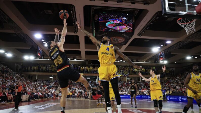 Monaco s'est incliné face au Maccabi Tel Aviv (93-83) mardi en match de la 18e journée d'Euroligue. (Photo : VALERY HACHE/AFP via Getty Images)