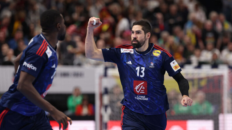 Les handballeurs français ont retrouvé leurs standards de champions olympiques et vice-champions du monde en dominant l'Allemagne (33-30) devant son public et dans son Euro mardi à Berlin. (Photo : Maja Hitij/Getty Images)