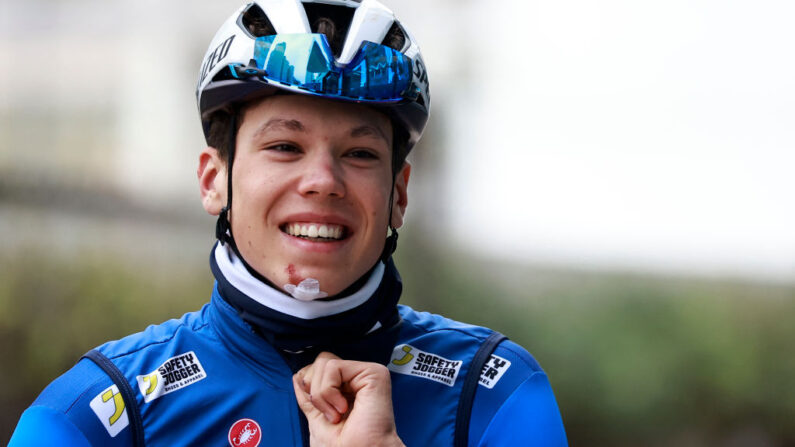 Le jeune espoir français Paul Magnier, 19 ans, a remporté sa première victoire chez les professionnels, au Challenge de Majorque. (Photo : JOSE JORDAN/AFP via Getty Images)