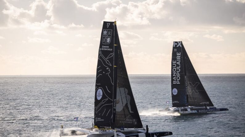 Charles Caudrelier (Maxi Edmond de Rothschild) a repris quelques milles d'avance sur Tom Laperche (SVR-Lazartigue) mercredi dans l'Ultim Challenge, course autour du monde en solitaire en trimaran. (Photo : LOIC VENANCE/AFP via Getty Images)