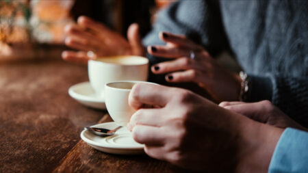 Vendée: chez ce barman, le café peut coûter 10 euros aux clients impolis