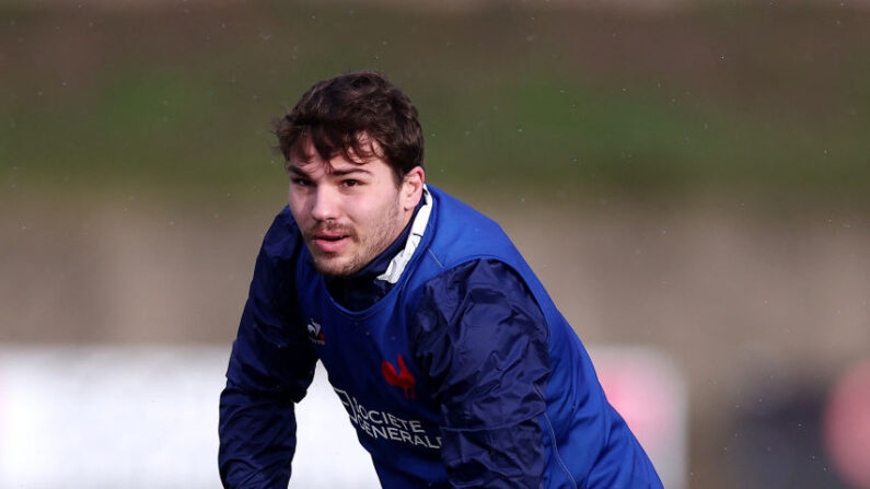 A cinq mois des Jeux olympiques de Paris 2024, Antoine Dupont  prendra part à un premier stage avec l'équipe de France de rugby à VII, en vue de sa participation au circuit mondial. (Photo : FRANCK FIFE/AFP via Getty Images)