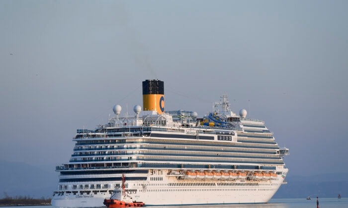 Une photo d'archive montre un bateau de croisière. (Miguel Medina/AFP via Getty Images)