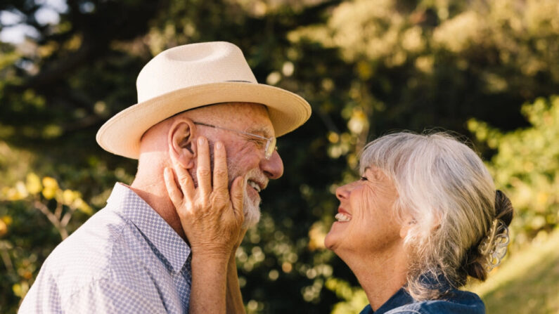 Les scientifiques ont montré dans une nouvelle étude que l’amour laisse une « marque » sur le cerveau. (Jacob Lund/Shutterstock)