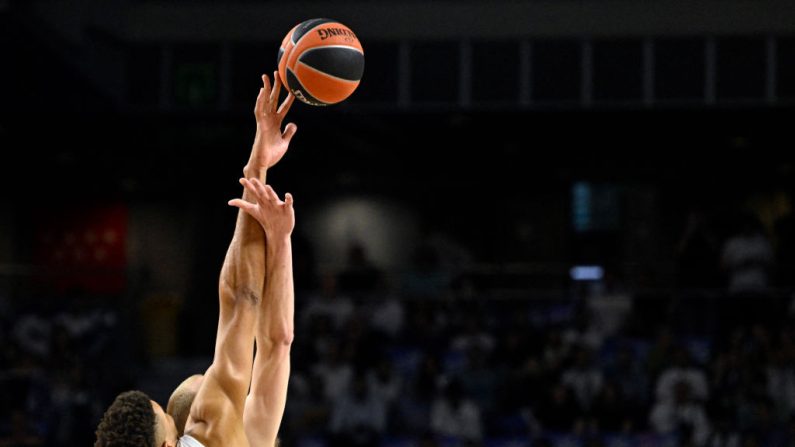 Villeurbanne a remporté sa septième victoire de la saison en Euroligue, 84 à 80, vendredi devant son public. (Photo : JAVIER SORIANO/AFP via Getty Images)