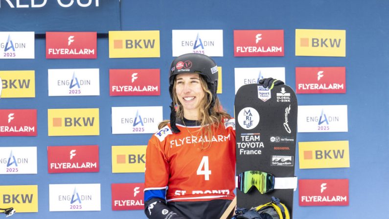 Chloe Trespeuch lors de la Coupe du monde FIS de snowboard cross hommes et femmes le 26 janvier 2024 à St Moritz, Suisse. (Photo : Millo Moravski/Agence Zoom/Getty Images)