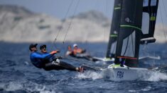 Voile: les Français Fischer et Pequin champions du monde de 49er