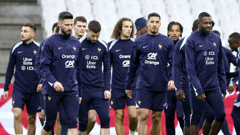 La réception du Chili ce soir en match amical a pris plus d'importance que prévu. L'équipe de France, doit s'imposer (à partir de 21h00) pour ne pas laisser le doute s'immiscer. (Photo : FRANCK FIFE/AFP via Getty Images)