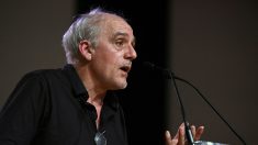 « Joli feu d’artifice »: Philippe Poutou se réjouit de l’attaque du commissariat de La Courneuve sur les réseaux sociaux