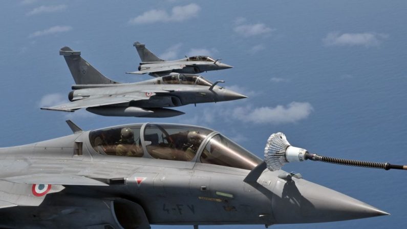 Un avion de combat multirôle Dassault Rafale (ADEK BERRY/AFP via Getty Images)