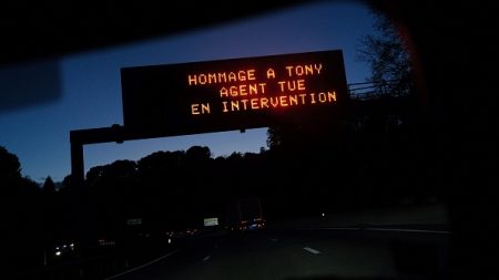 La mère de Tony Nellec, le patrouilleur tué sur l’A8, rend un ultime hommage à son fils aîné