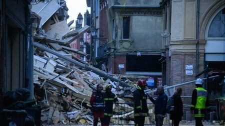 « On a entendu un énorme bruit »: un immeuble du centre ville s’effondre en pleine nuit à Toulouse