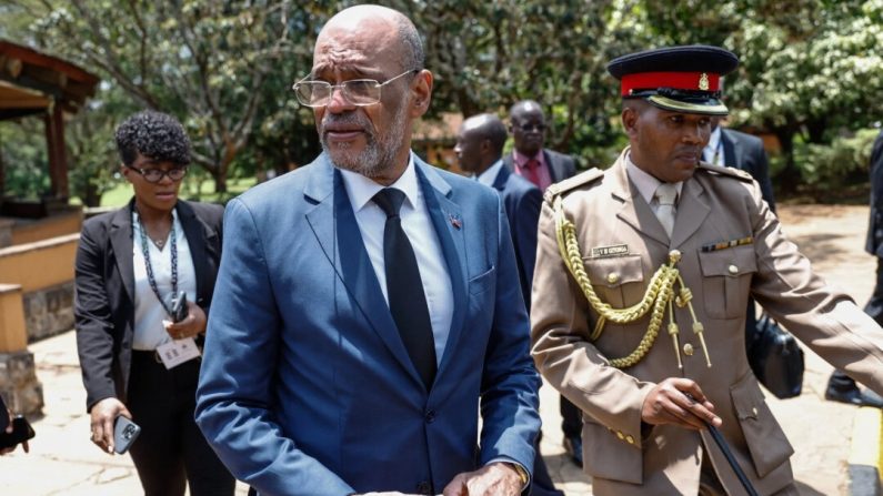 Le Premier ministre haïtien Ariel Henry (2e à gauche) à l'Université internationale des États-Unis en Afrique (USIU Africa)  à Nairobi, au Kenya, le 1er mars 2024. (SIMON MAINA/AFP via Getty Images)