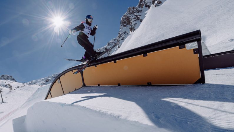 La Française Tess Ledeux, a remporté la compétition de slopestyle à Tignes samedi, signant sa deuxième victoire de l'hiver en Coupe du monde. (Photo : Matteo Challe/Agence Zoom/Getty Images)