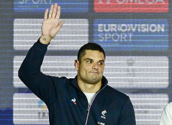 Florent Manaudou, le champion olympique en 2012 à Londres, sera le premier porteur de la flamme à Marseille. (Photo DANIEL MIHAILESCU/AFP via Getty Images)