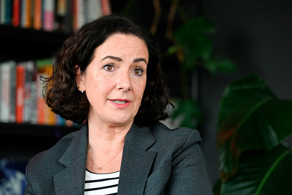 La maire d'Amsterdam Femke Halsema considère que le débat sur la drogue est "émotionnel et moral, (…) mais qu’il y a rarement une discussion économique ou plus pragmatique ou financière à ce sujet ». Photo du 12 avril 2024. (Photo JOHN THYS/AFP via Getty Images)