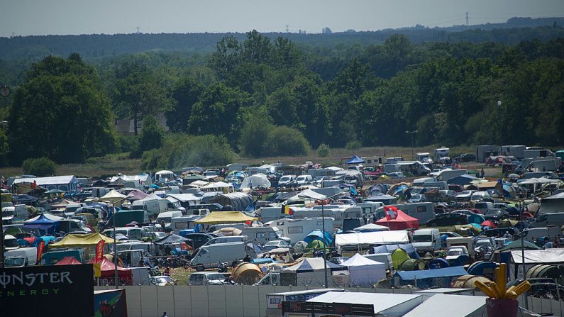 Campings autour du circuit du Mans le 16 mai 2014. (Photo: Mirco Lazzari gp/Getty Images)