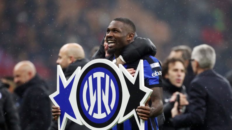 Marcus Thuram, a vécu lundi soir "un match fou pour quelque chose de fou" lors de la victoire de son équipe face à l'AC Milan (2-1), synonyme de 20e titre de champion d'Italie.(Photo : Marco Luzzani/Getty Images)