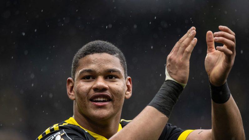 Profitant de la pénurie de piliers gauche qui touche La Rochelle, le jeune Louis Penverne a réussi ses grands débuts en Champions Cup, avec un essai inscrit aux Stormers et une qualification en quart.  (Photo : XAVIER LEOTY/AFP via Getty Images)