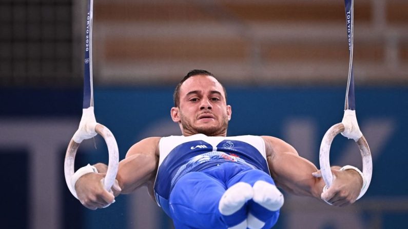 Samir Aït Saïd s'est qualifié pour les Jeux Olympiques de Paris 2024 vendredi grâce à sa troisième place aux anneaux, lors de l'étape de Coupe du monde de Doha, a annoncé la Fédération française de gymnastique. (Photo : LIONEL BONAVENTURE/AFP via Getty Images)