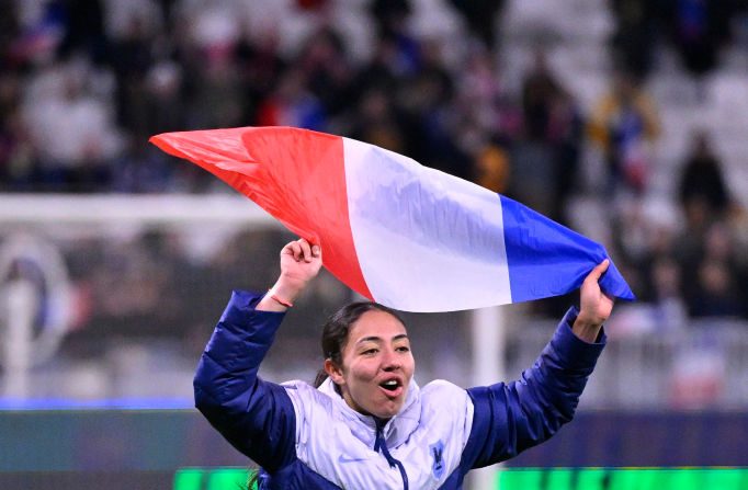 La latérale Selma Bacha, joueuse indispensable d'Hervé Renard réputée pour sa "folie" sur le terrain, vit une période plus compliquée avec les Bleues. (Photo : Aurelien Meunier/Getty Images)