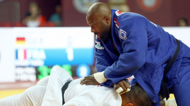 Teddy Riner va poursuivre sa préparation olympique en participant dimanche au Grand chelem de Douchanbé au Tadjikistan, a annoncé la Fédération française de judo mercredi soir. (Photo : ONER SAN/AFP via Getty Images)