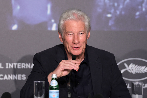 Richard Gere assiste à la conférence de presse « Oh, Canada » avant le 77e Festival de Cannes au Palais des Festivals le 18 mai 2024.  (Photo Neilson Barnard/Getty Images)