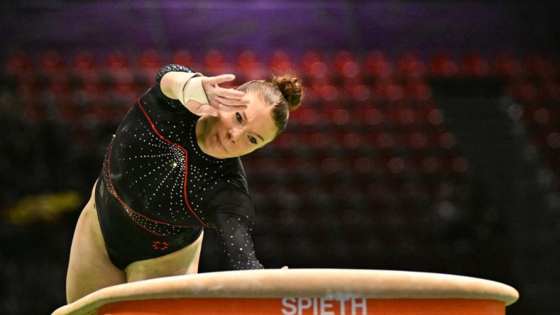 Lors de la première journée des Euros de gymnastique artistique, jeudi à Rimini la meilleure Française, Morgane Osyssek a terminé 7e au concours général. (Photo : GABRIEL BOUYS/AFP via Getty Images)