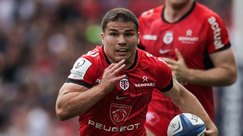 Toulouse affrontera son meilleur ennemi, Leinster le 25 mai à Londres après avoir écarté l'équipe anglaise des Harlequins (38-26) dans le dernier carré de la Champions Cup dimanche au Stadium au terme d'un match très enlevé. (Photo : VALENTINE CHAPUIS/AFP via Getty Images)