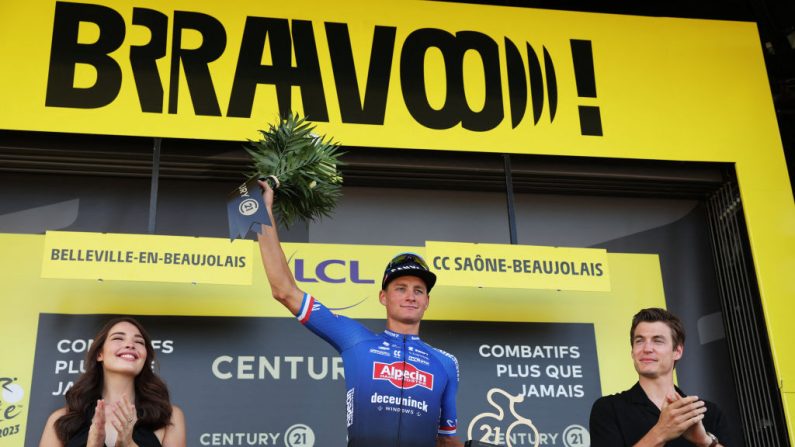 Mathieu Van Der Poel sur le Tour de France le 13 juillet 2023. 
Le Tour mais pas de VTT aux JO: Mathieu van der Poel a annoncé mercredi sa participation au Tour de France avant les Jeux olympiques de Paris, où il participera seulement à l'épreuve sur route. (Photo : THOMAS SAMSON/AFP via Getty Images)