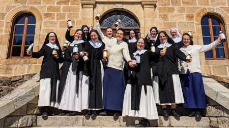 Ardèche : une abbaye lance sa marque de produits d’entretien naturels et lève des fonds pour atteindre l’autonomie énergétique