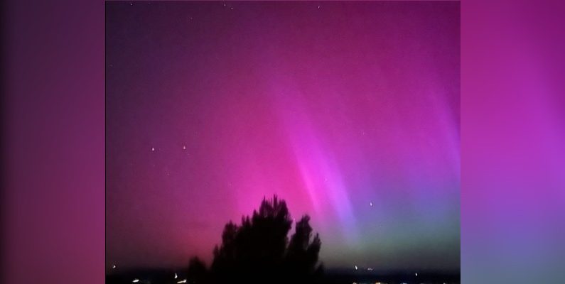 Aurore boréale vue à minuit aux alentours de Fleury près de Béziers (Facebook/Maeva Sarda)