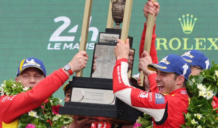 Ferrari a remporté cet après-midi la 92e édition des 24 Heures du Mans, où pas moins de neuf voitures ont terminé dans le même tour à l'issue d'un combat d'anthologie avec Porsche, Toyota et Cadillac. (Photo : FRED TANNEAU/AFP via Getty Images)