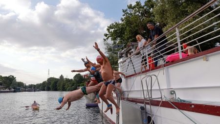 JO 2024 : la qualité de l’eau de la Seine s’améliore mais demeure insuffisante