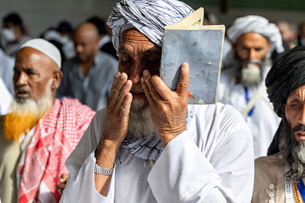 À la Grande Mosquée de la ville sainte de La Mecque, le 18 juin 2024, à la fin du pèlerinage annuel du hajj. (AFP via Getty Images)