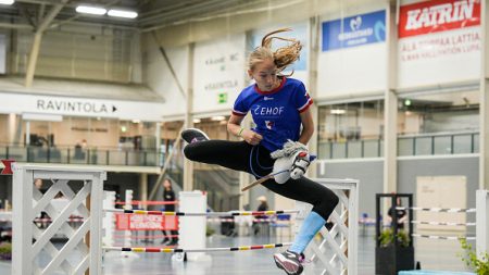 Qu’est-ce que le cheval bâton, une discipline en plein essor en Finlande ?