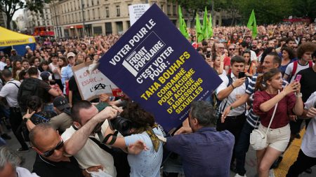 Des militantes du collectif Némésis choquées après avoir été agressées lors d’une manifestation anti-RN