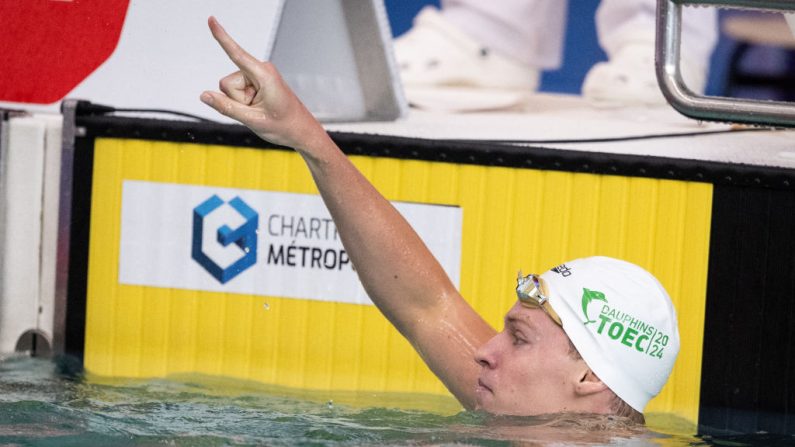 Léon Marchand a validé sa qualification pour les JO sur une quatrième épreuve, le 200 m quatre nages, vendredi aux Championnats de France de Chartres. (Photo : SEBASTIEN BOZON/AFP via Getty Images)