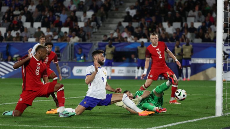 Le secteur offensif de l'équipe de France n'a pas trouvé de solutions contre la modeste équipe du Canada (0-0), dimanche à Bordeaux. (Photo : ROMAIN PERROCHEAU/AFP via Getty Images)