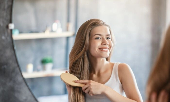 Une étude confirme la corrélation entre le stress et les niveaux de cortisol dans les cheveux. Plus une personne est stressée, plus son taux de cortisol est élevé. L’anxiété pourrait nous faire perdre des cheveux. (Prostock-Studio / iStock via Getty Images Plus)