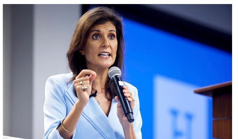 L'ancienne ambassadrice des États-Unis à l'ONU et ex-gouverneure de la Caroline du Sud, Nikki Haley, annonce qu'elle votera pour l'ancien président, lors d'un événement à l'Institut Hudson à Washington, le 22 mai 2024. (Chip Somodevilla/Getty Images)