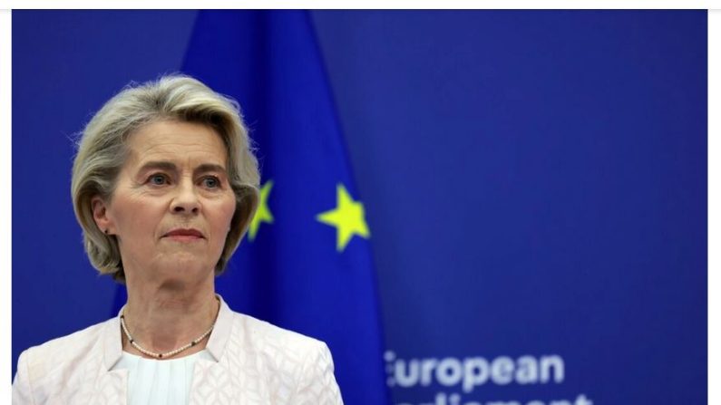 Ursula von der Leyen s'adresse aux médias lors d'une conférence de presse à Strasbourg, France, le 18 juillet 2024. (Johannes Simon/Getty Images)