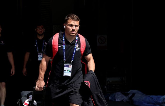 Antoine Dupont a dit lundi, à deux jours de son entrée en lice dans les Jeux olympiques au Stade de France avec les Bleus du VII, ressentir "beaucoup de fierté" de participer à cette "compétition mythique". (Photo : David Rogers/Getty Images)